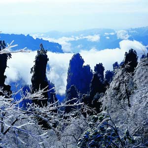 休閑自駕G線:張家界、天子山、鳳凰古城、苗寨、沱江泛舟四晚五日游