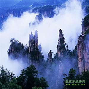 武漢往返:張家界、鳳凰古城、韶山六日游,每周一、周四發(fā)團