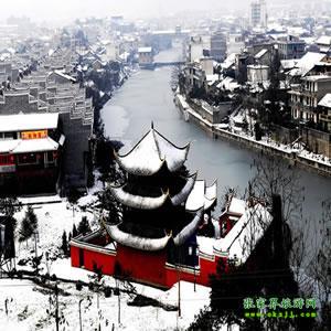 單獨(dú)成團(tuán)P線:(民俗風(fēng)情之旅)張家界、芙蓉鎮(zhèn)、德夯大峽谷、乾州城、鳳凰五日游