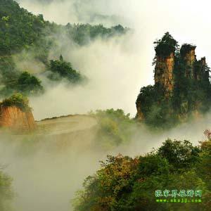 【喜樂拼團(tuán)線路】張家界、寶峰湖、天門山、天子山、猛洞河漂流三晚四日游